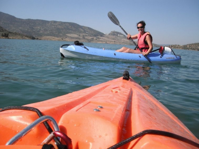  Enjoy the canoes in this reservoir 